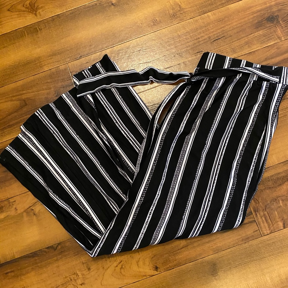Wide leg striped pant